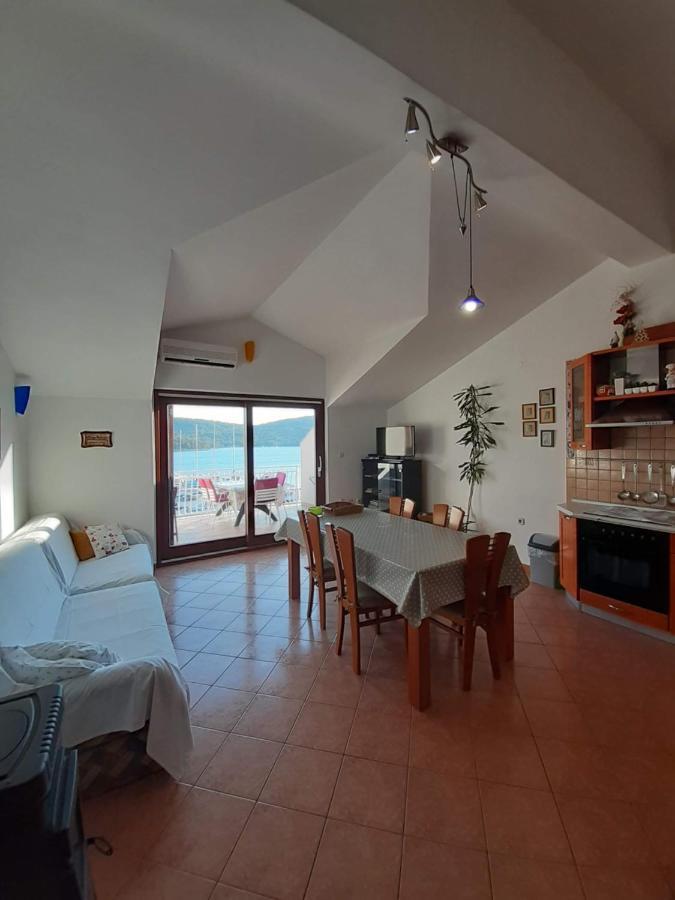 Apartments Nera Tisno Extérieur photo